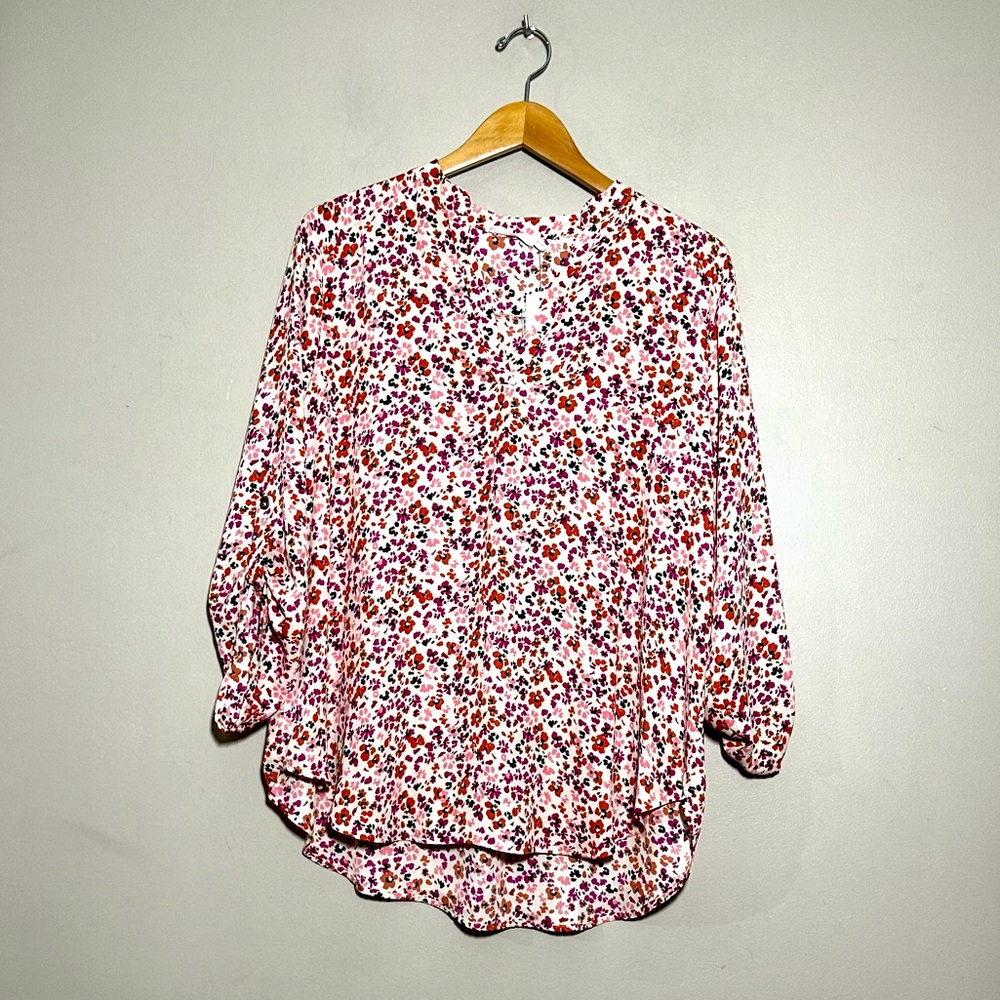 Lush || Woman’s Warren split neck Floral Blouse size XXL